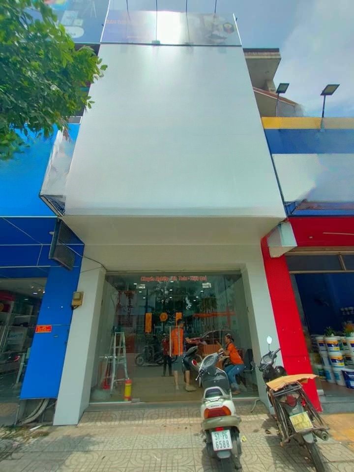 Cho thuê Nguyên Căn mặt tiên Cộng Hòa, Phường 13, Quận Tân Bình 